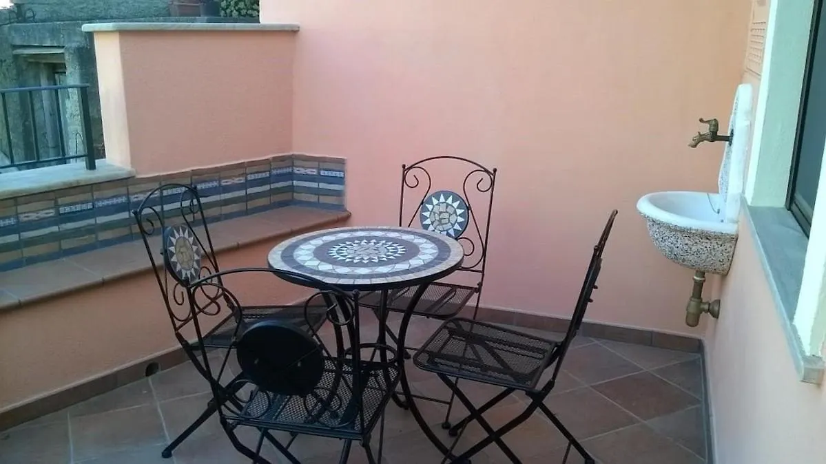 피라이노 Bella Casa D'Epoca In Splendido Borgo Siciliano 아파트
